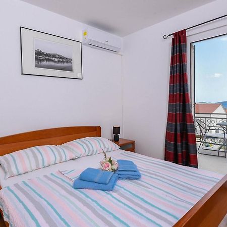 Lulak Studio Apartments オレビック エクステリア 写真